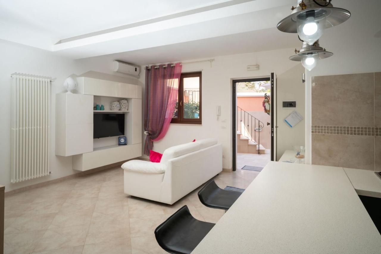 La Casetta Di Chiara B&B โปลีญาโนอามาเร ภายนอก รูปภาพ