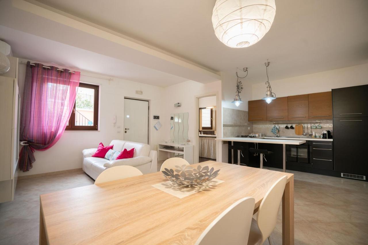 La Casetta Di Chiara B&B โปลีญาโนอามาเร ภายนอก รูปภาพ