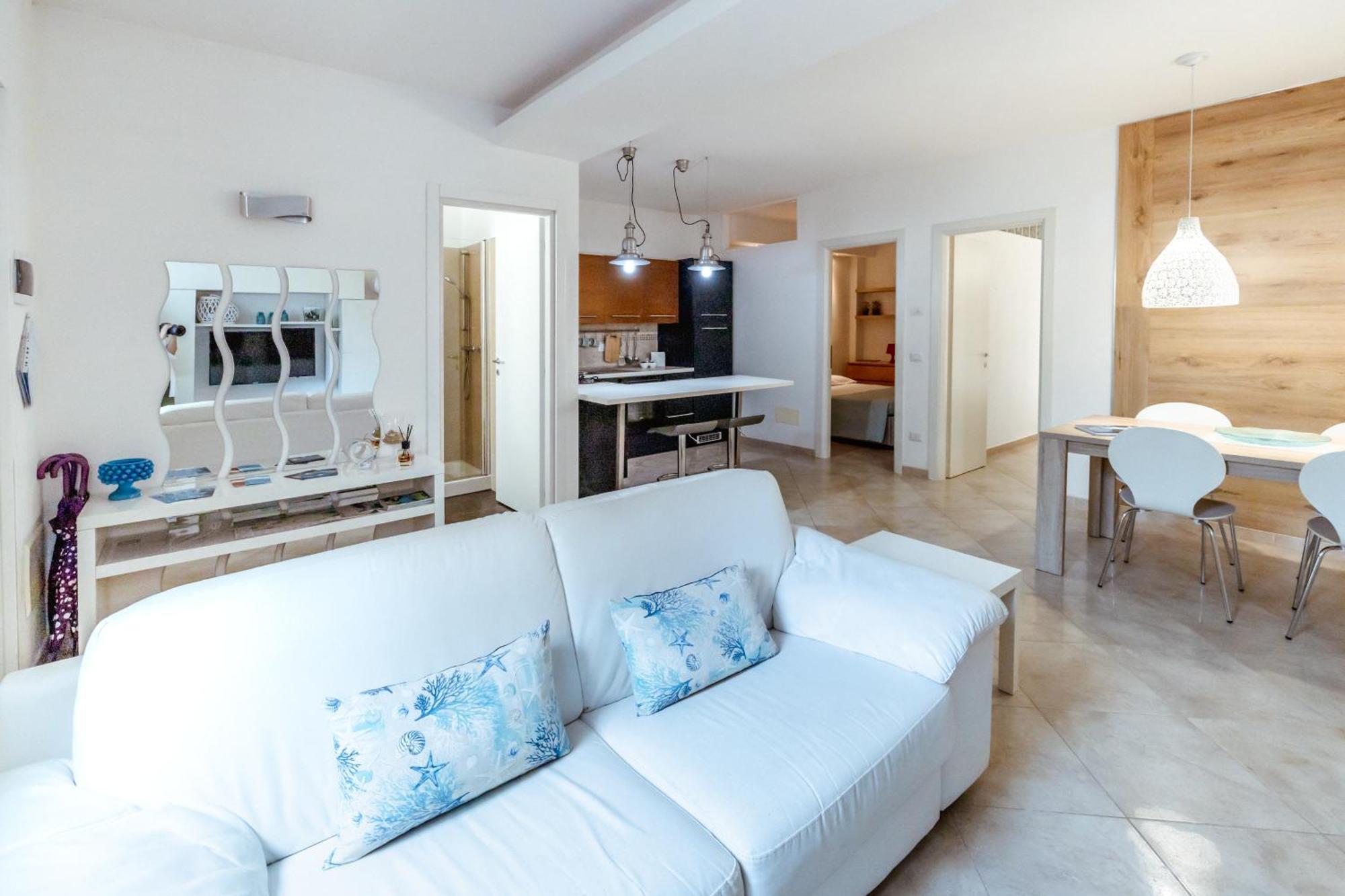 La Casetta Di Chiara B&B โปลีญาโนอามาเร ภายนอก รูปภาพ