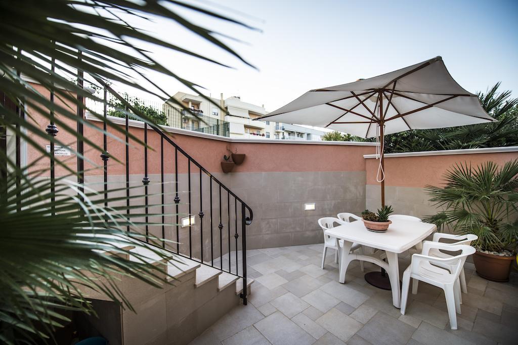 La Casetta Di Chiara B&B โปลีญาโนอามาเร ห้อง รูปภาพ
