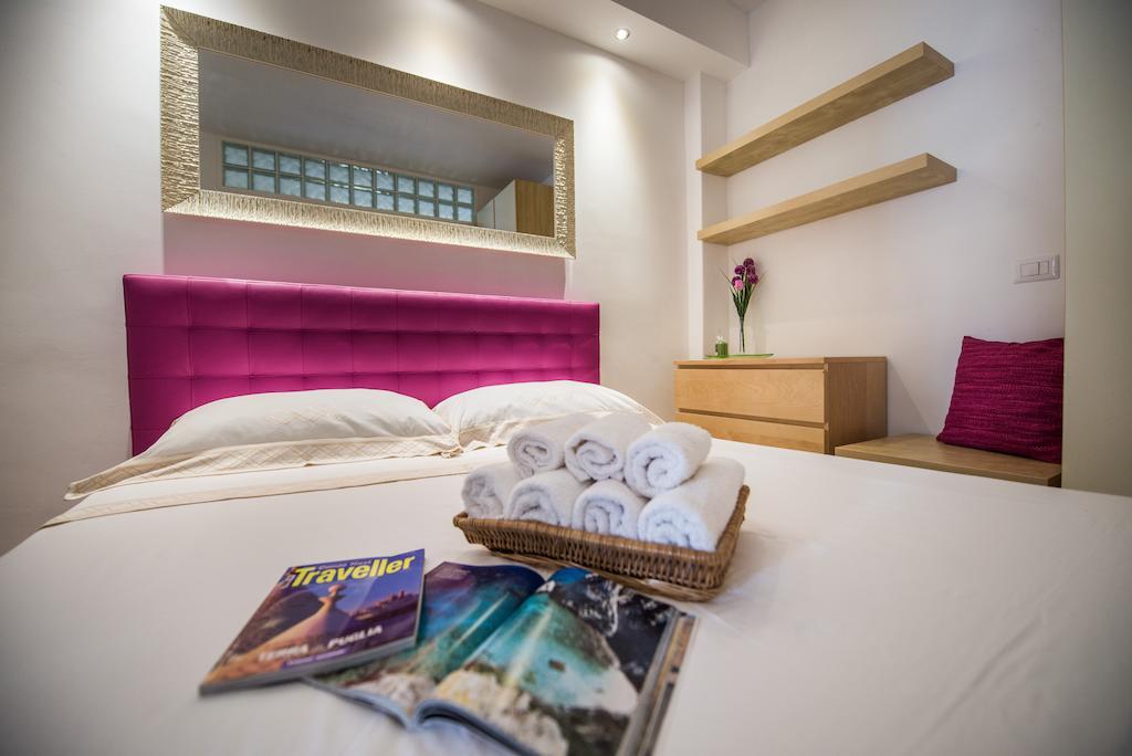 La Casetta Di Chiara B&B โปลีญาโนอามาเร ห้อง รูปภาพ